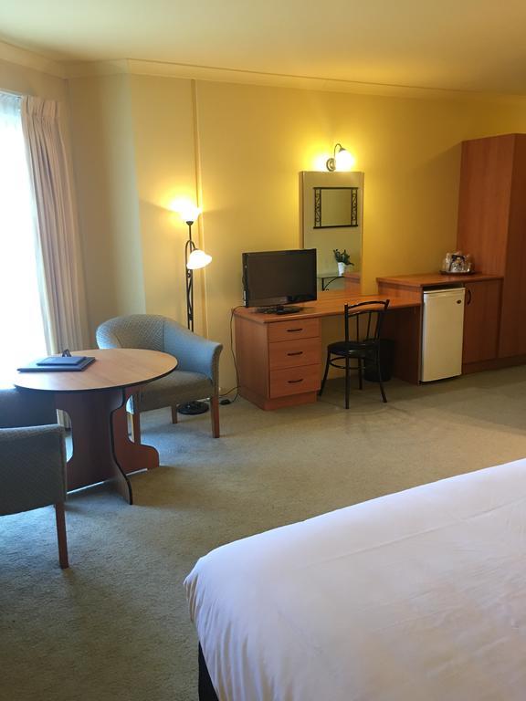 Hopkins House Motel & Apartments Warrnambool Bagian luar foto