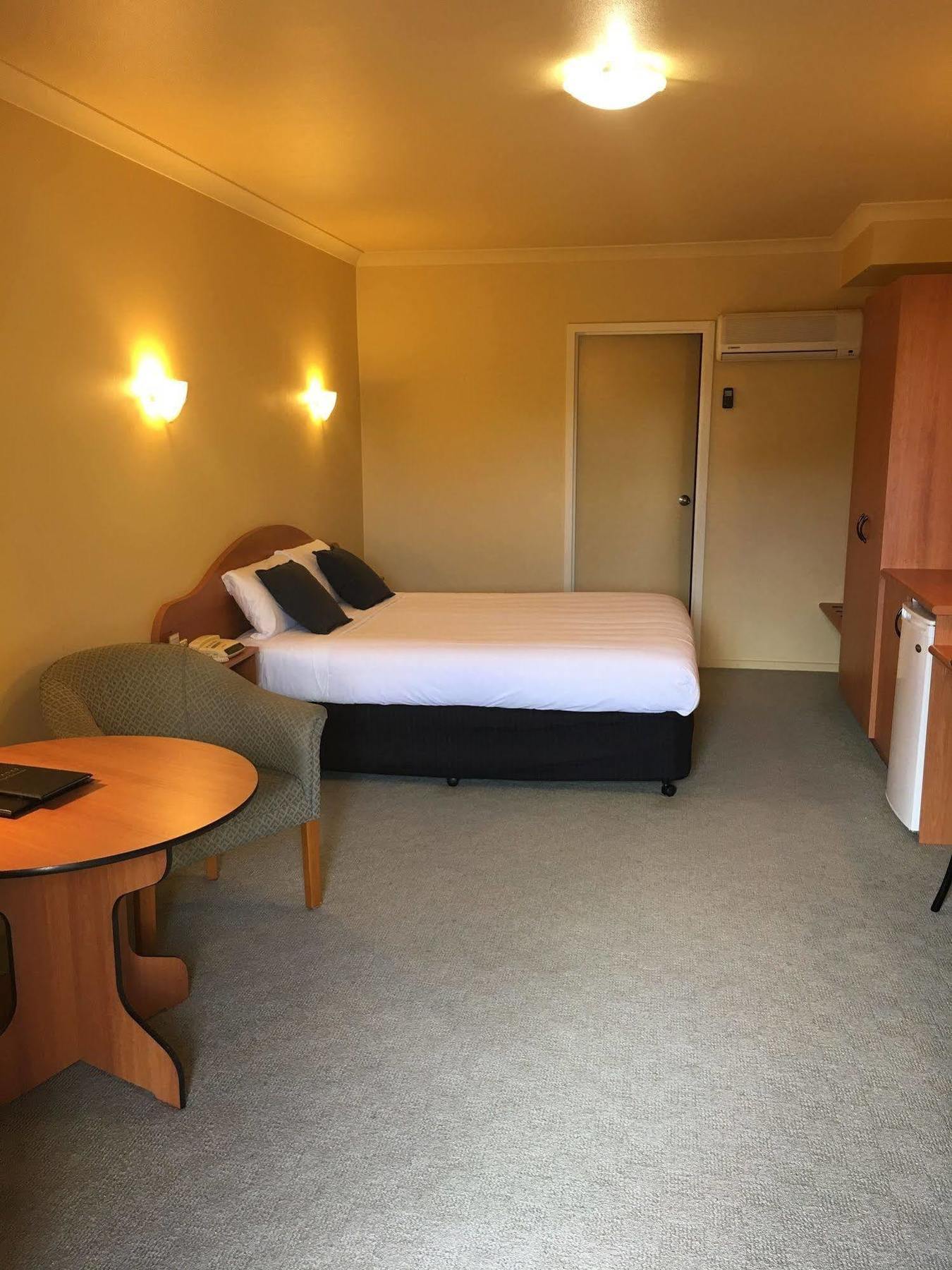 Hopkins House Motel & Apartments Warrnambool Bagian luar foto