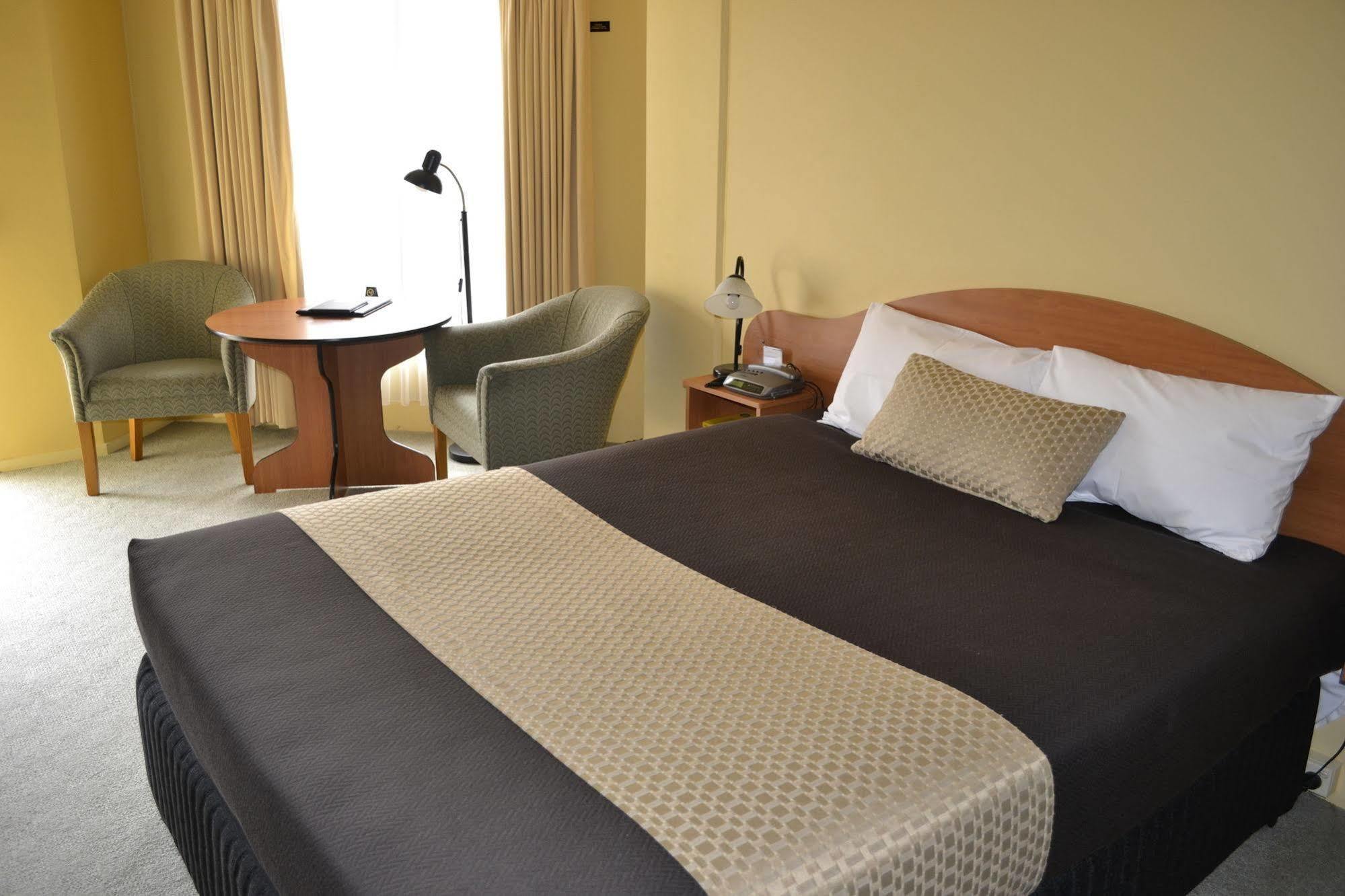 Hopkins House Motel & Apartments Warrnambool Bagian luar foto